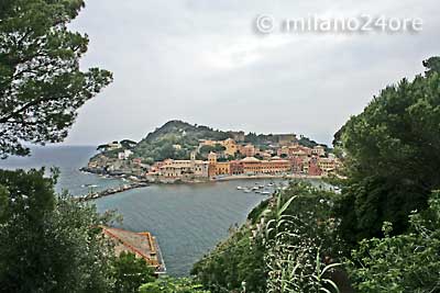 Blick von Via Cappuccini auf Sestri Levante